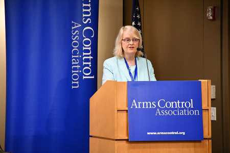 Jackie O’Halloran Bernstein speaks at the annual meeting of the Arms Control Association on April 19 in Washington. (Photo: Allen Harris/Arms Control Association)