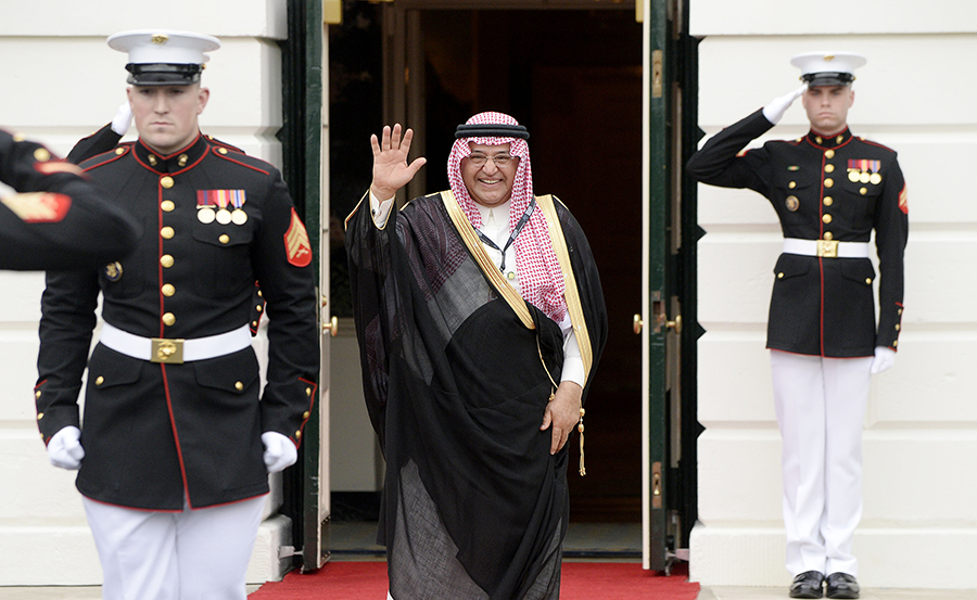 Hashim Yamani, president of the King Abdullah City of Atomic and Renewable Energy, arrives for a 2016 White House visit. (Photo: Olivier Douliery/AFP/Getty Images)