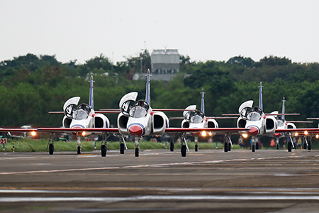 Taiwanese air force jet fighters participate in an open house demonstration at an air base in Chiayi, Taiwan, in August, amid escalating tensions involving China and the United States. (Photo by Daniel Ceng/Anadolu via Getty Images)