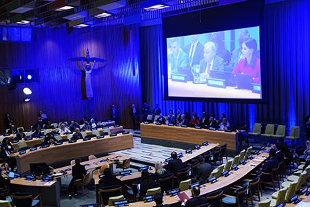 UN Secretary-General António Guterres (C, on screen) speaks at the UN global dialogue on AI intelligence and AI governance at UN headquarters in New York, on Sept. 25. “The question is no longer whether AI will transform our world—it already is,” Guterres said. (Photo by Wu Xiaoling/Xinhua via Getty Images)