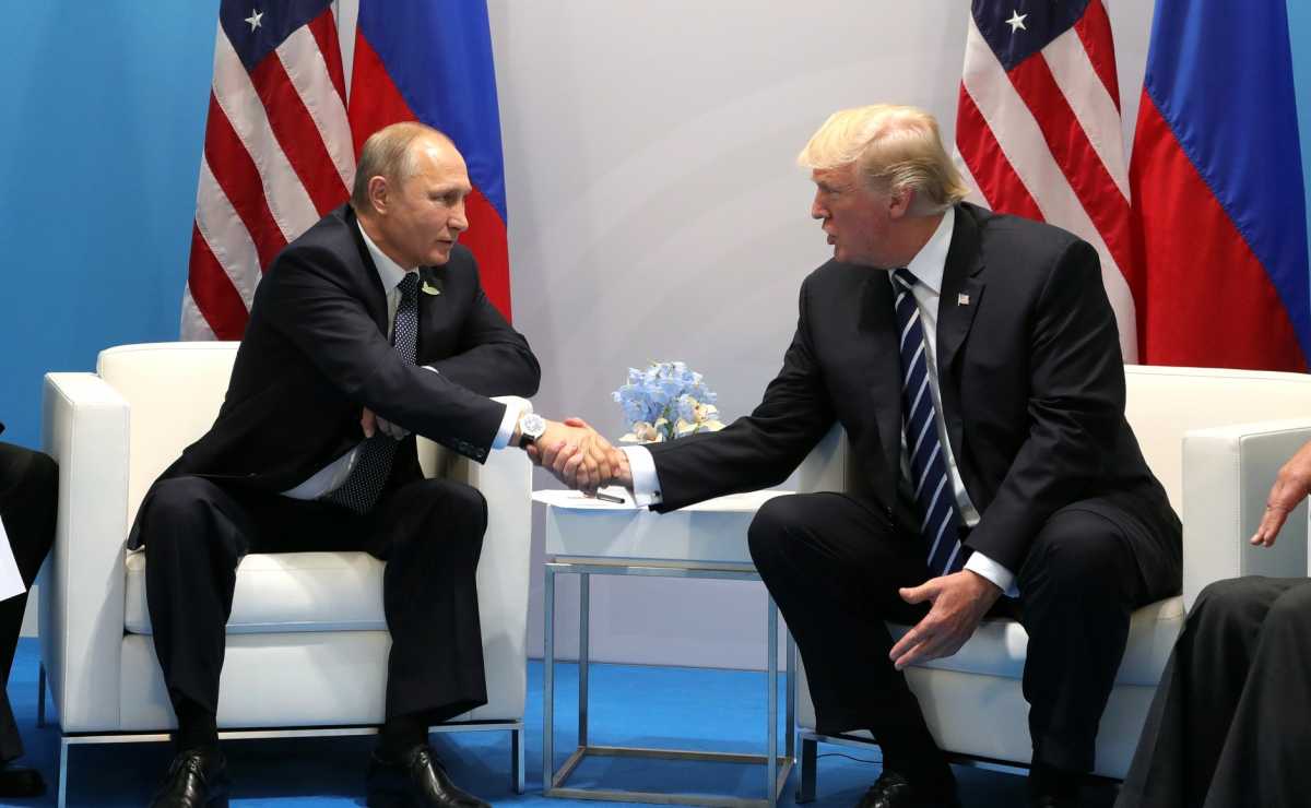 Vladimir Putin and Donald Trump meet at the 2017 G-20 Hamburg Summit, July 2017 (Source: Kremlin.ru)